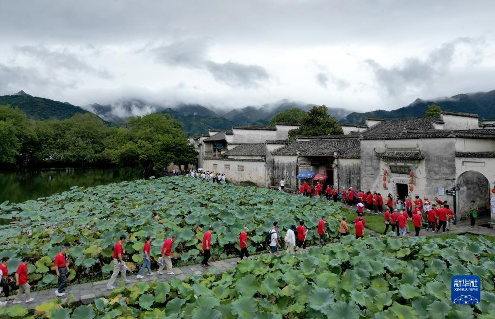 柬埔寨皇冠公司